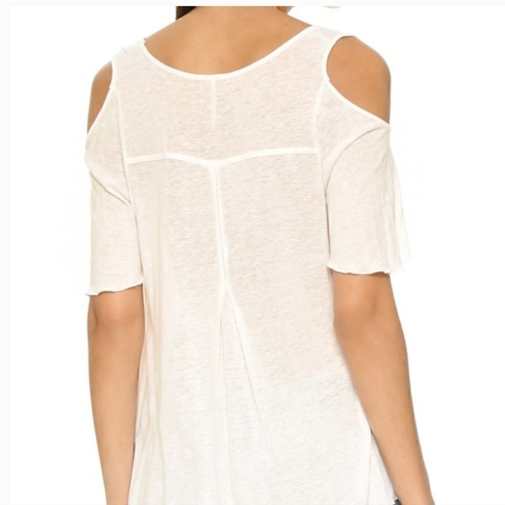 FREE PEOPLE Linen Blend Off White Bittersweet Cold Shoulder Tee Top S - Picture 2 of 13